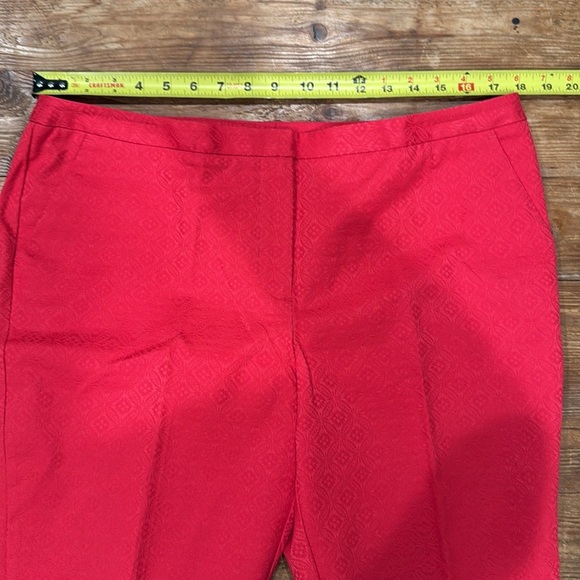 Worthington Women’s Stunning Fuchsia Capri Pink Pants Design Print Size 12 EUC - Picture 9 of 11
